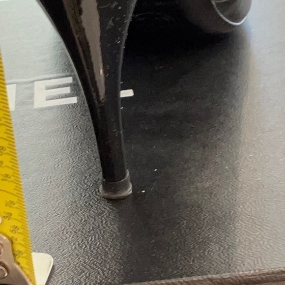 CHANEL 2006 karl lagerfeld collection gold & black patent leather pumps IT 40.5 - Picture 8 of 11